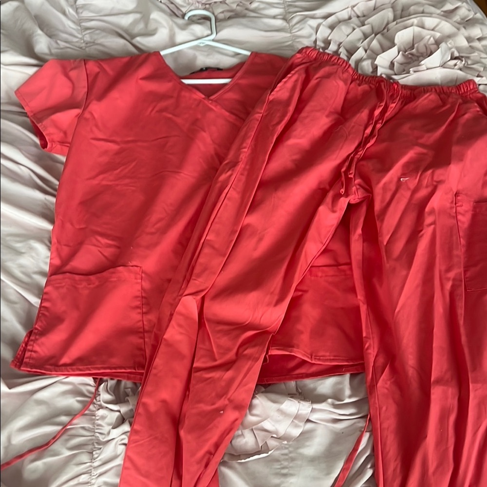 Women’s scrub set